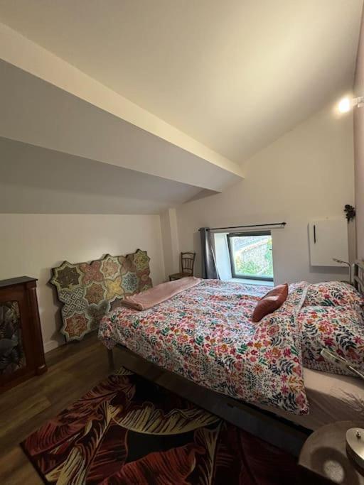 Charmante Maison Renovee Centre-Ville Balbigny Eksteriør billede